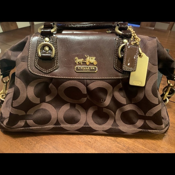 Coach monogram handbag - Picture 2 of 8